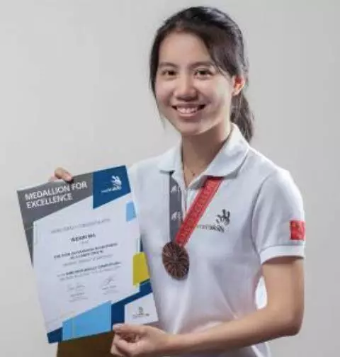 梦想倾尽全力——记平面设计技术项目优胜奖获得者马韦欣 梦想倾尽全力——记平面设计技术项目优胜奖获得者马韦欣